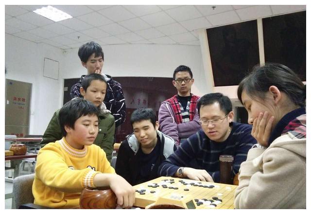 围棋少年是哪一年