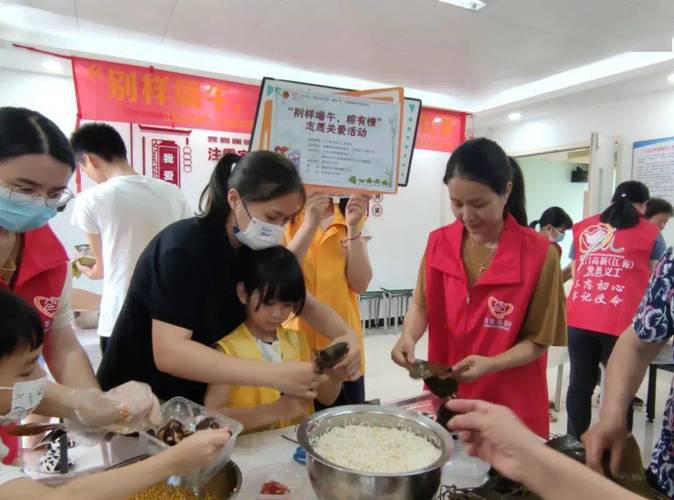 江海区邻里餐桌项目温暖老年人的每一餐