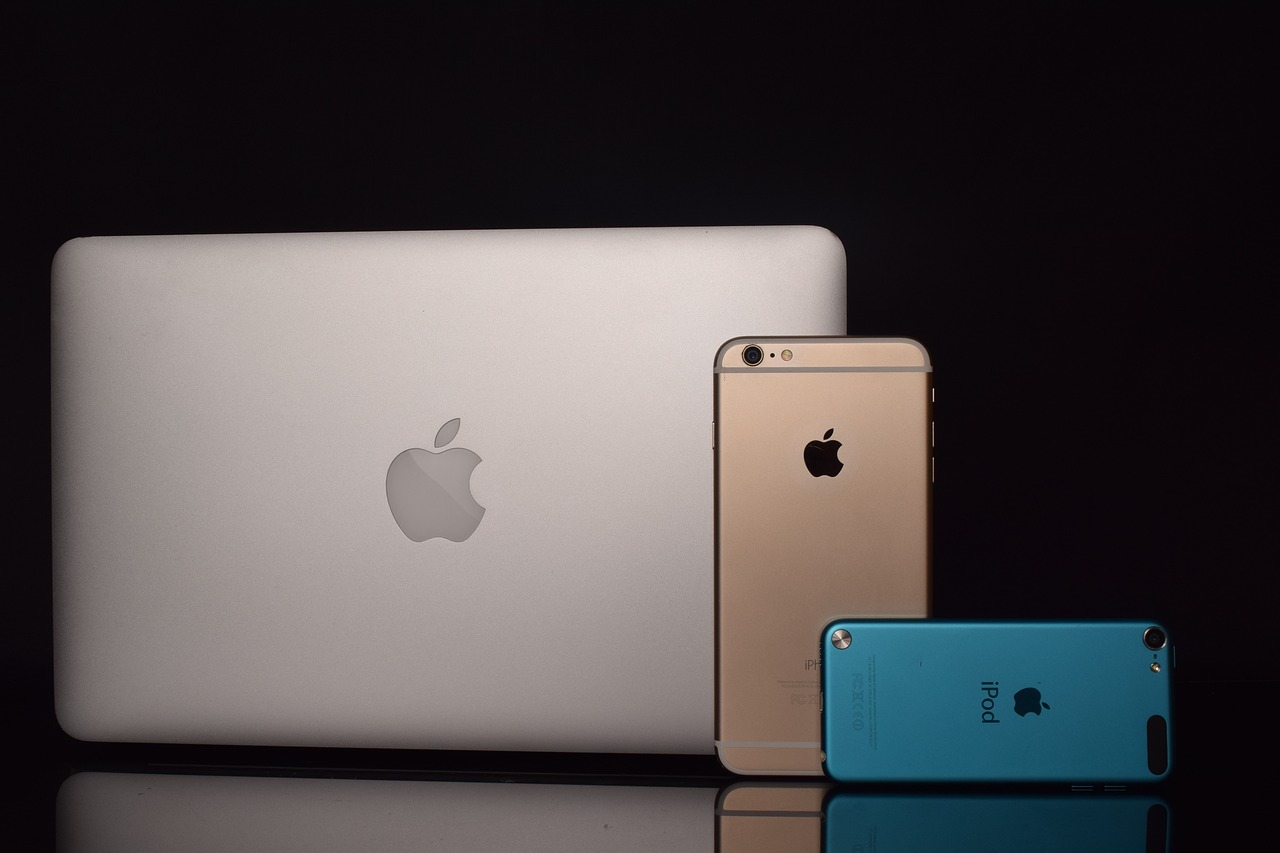 苹果iPod Touch 4，经典与创新的完美结合