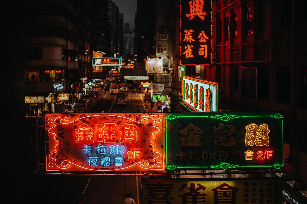 黑老大财产拍卖揭秘，两块价值连城的表竟高达8000万