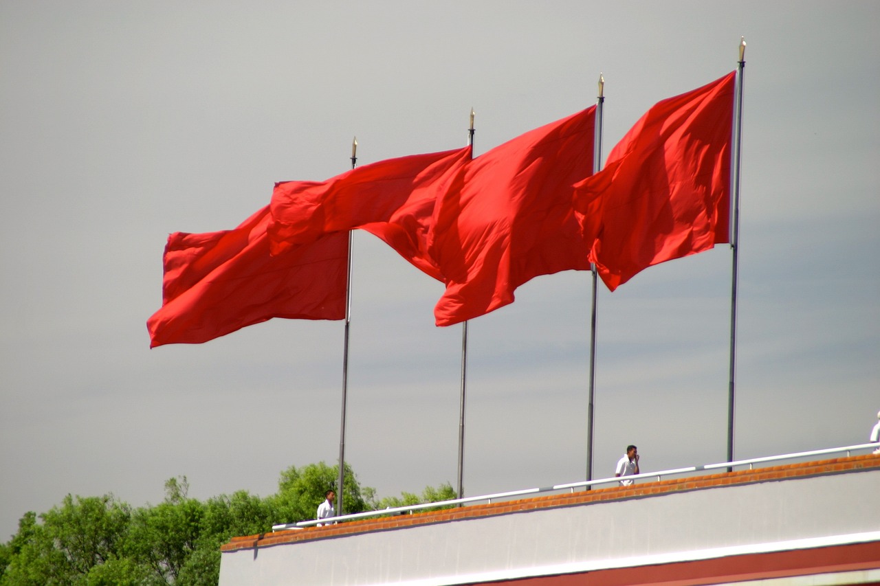充电宝摄像机，您的隐形守护者
