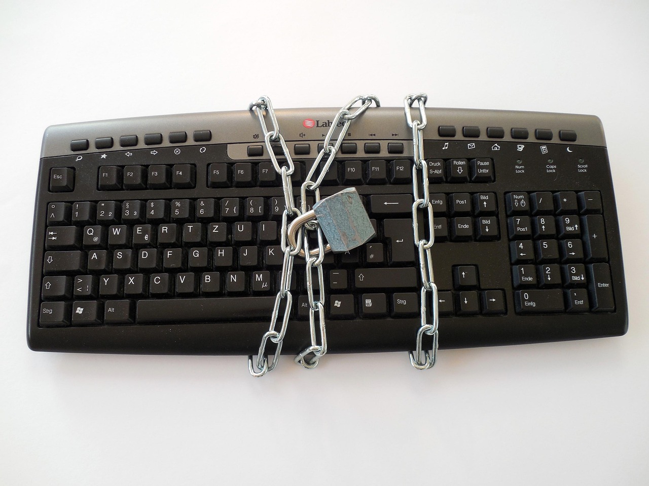 Windows 7 网卡驱动下载，一键解决网速慢、断线等常见问题