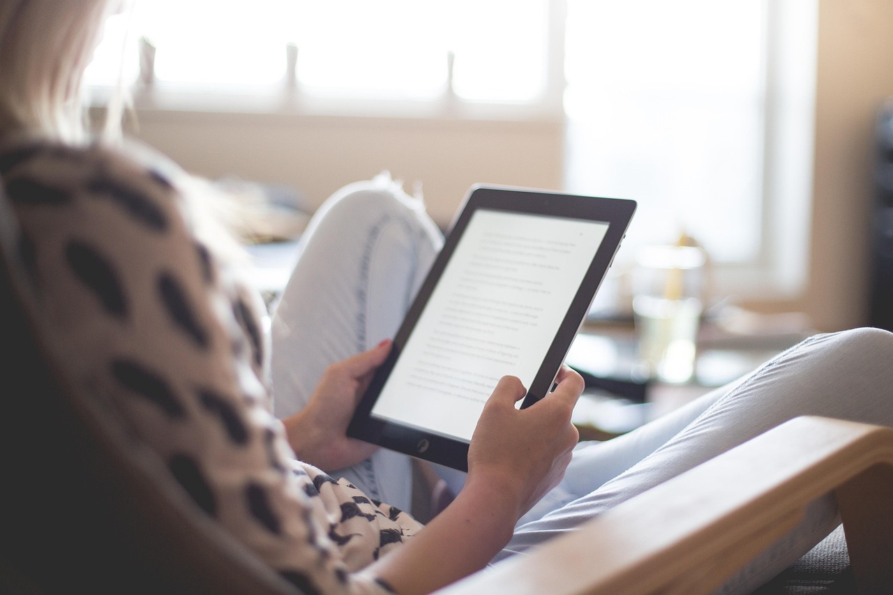 亚马逊Kindle 3，经典电子阅读器的复兴之旅