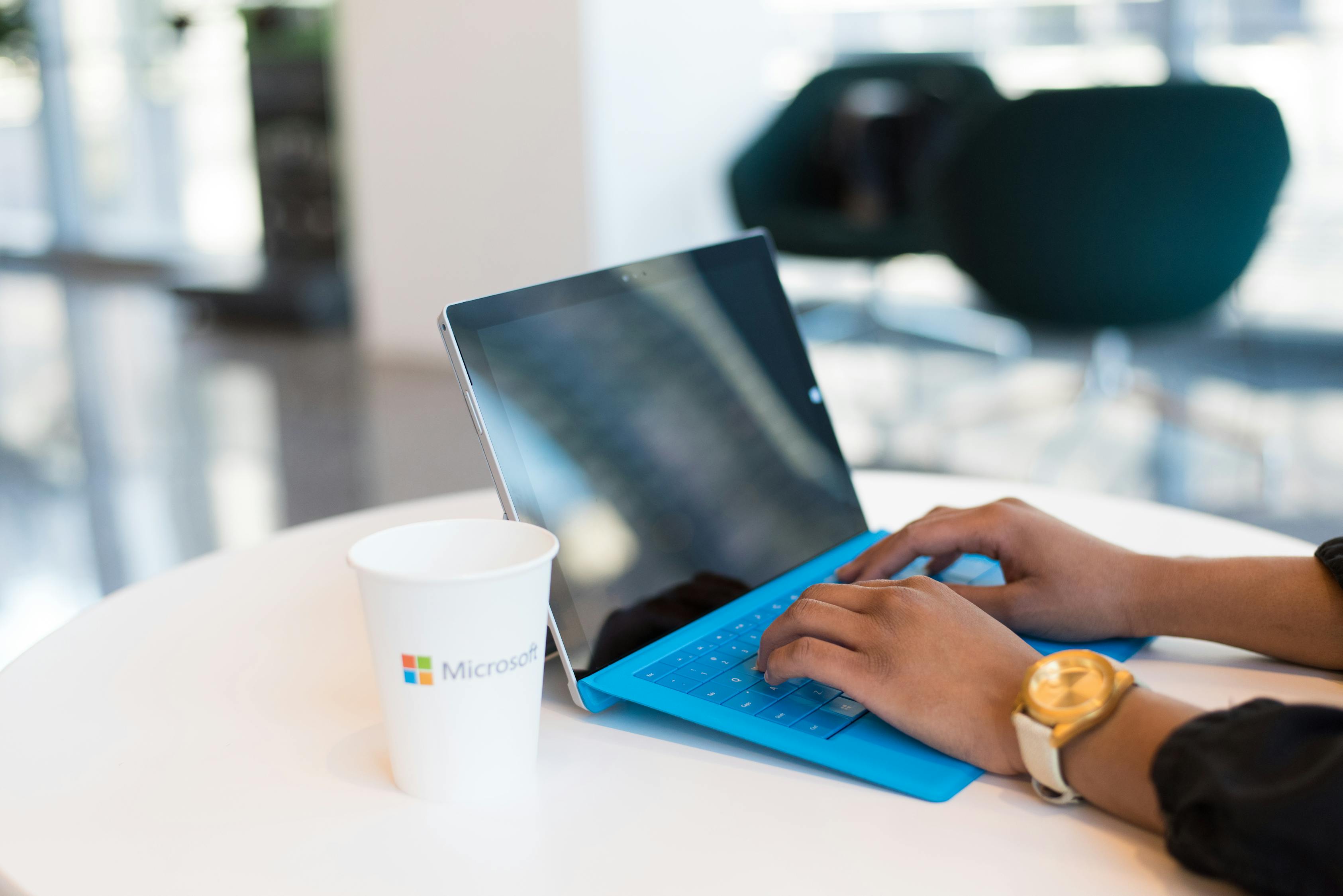 探索正版Windows 7的价值，不仅仅是价格标签