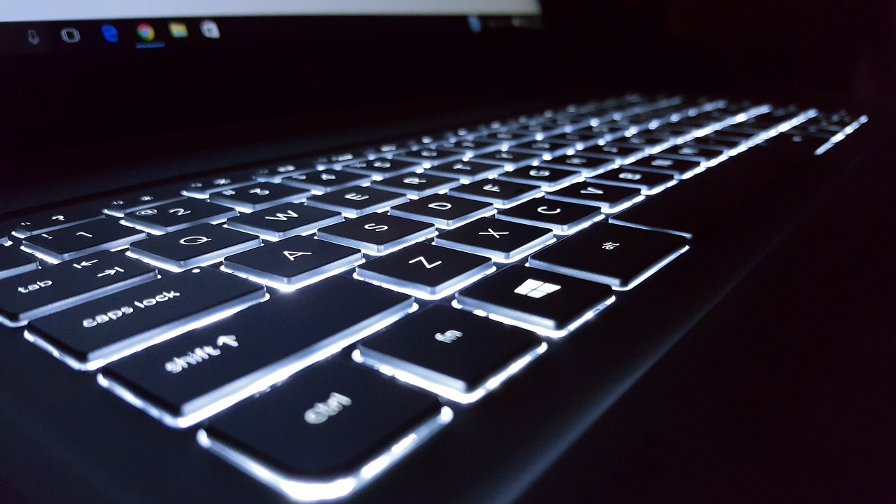 苹果笔记本电脑全解析，从MacBook Air到MacBook Pro的型号差异与选择指南