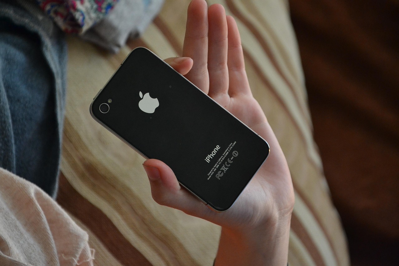 全面指南，如何轻松恢复你的iPhone 4到出厂设置