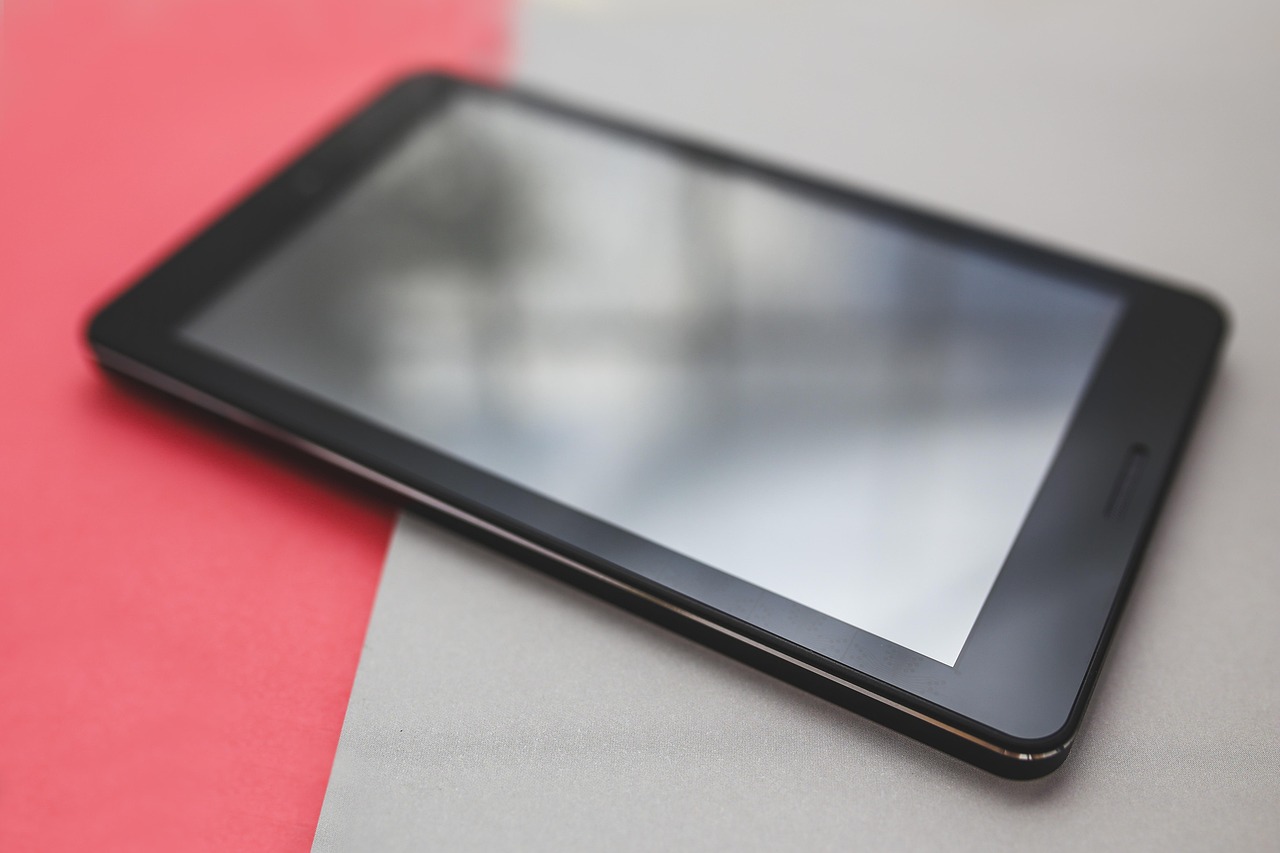 HTC 610d，经典与现代的融合，智能手机的复古之旅