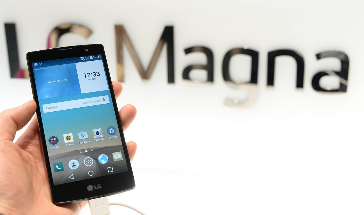 LG P920 Optimus 3D，3D技术的先锋与智能手机市场的变革者