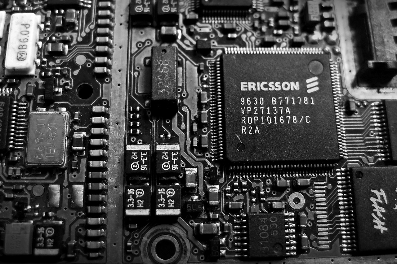 索尼爱立信S500c，经典滑盖手机的复兴与技术革新